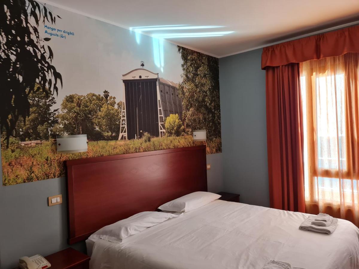 Citta Della Notte Hotel Аугуста Екстериор снимка