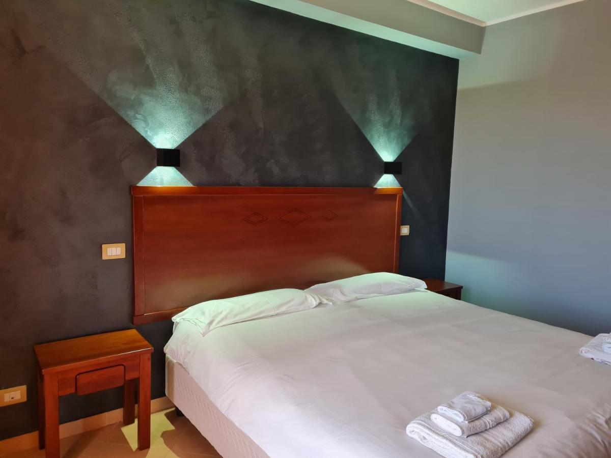 Citta Della Notte Hotel Аугуста Екстериор снимка